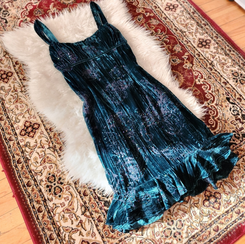 Vintage Velvet Emerald Green Mermaid Dress